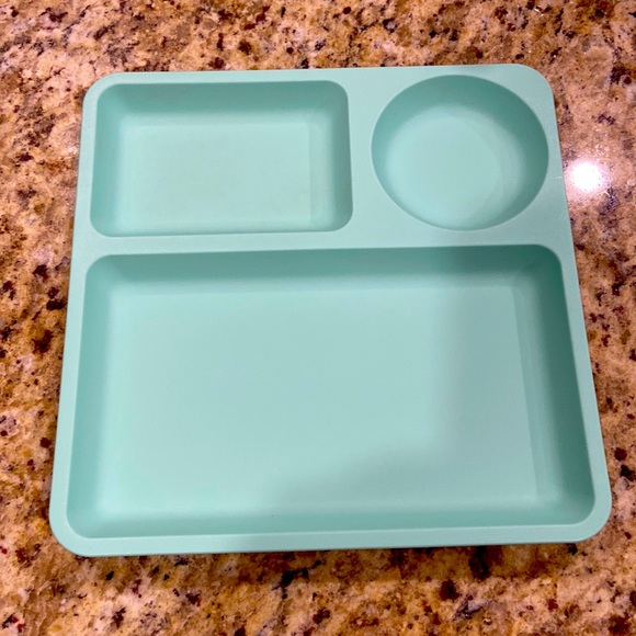 Kids teal feeding trays/plates set of 2 toddler or little kid sectioned plates - Picture 1 of 3
